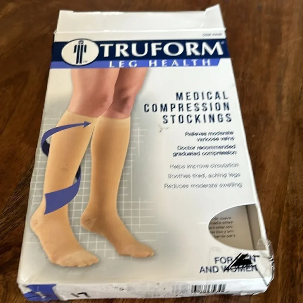 TRUFORM Classic Medical Closed Toe Knee High Support Stockings Medium Beige